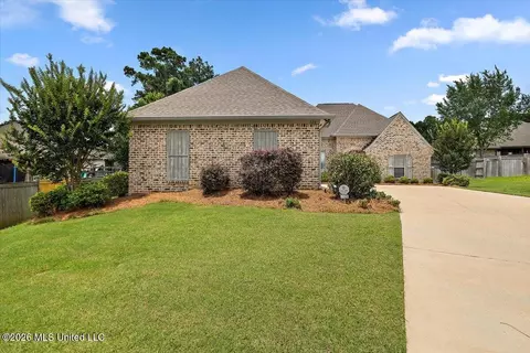 Exterior - 120 Murrell Dr, Madison, MS 39110 photo 2 of 8