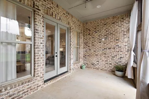 Exterior - 120 Murrell Dr, Madison, MS 39110 photo 5 of 8