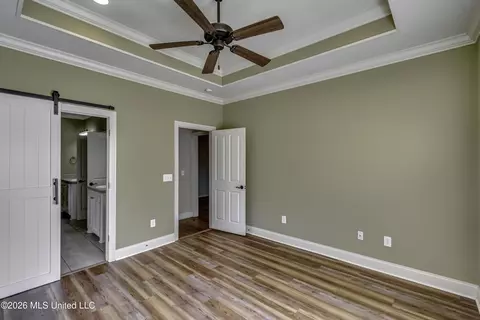 Bedroom - 126 W Pinebrook Dr, Brandon, MS 39047 photo 2 of 5