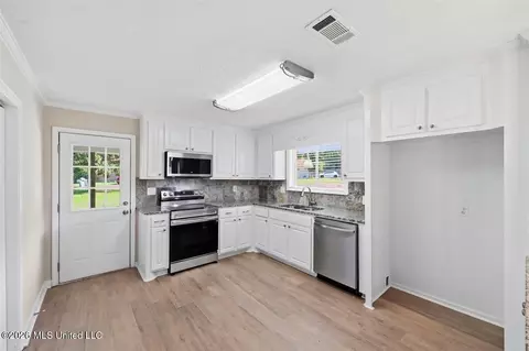 Other - 203 Brenmar St, Brandon, MS 39042 photo 2 of 10