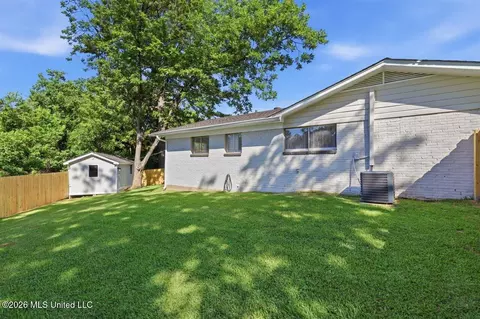 Exterior - 203 Brenmar St, Brandon, MS 39042 photo 7 of 7