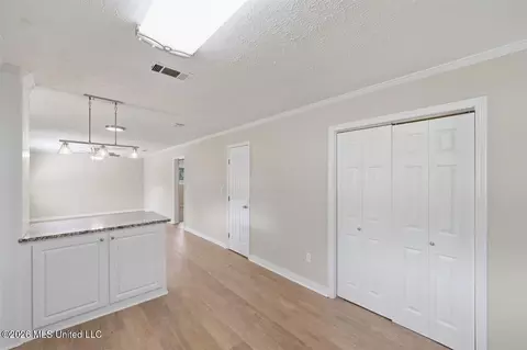 Entry Way - 203 Brenmar St, Brandon, MS 39042 photo 1 of 2