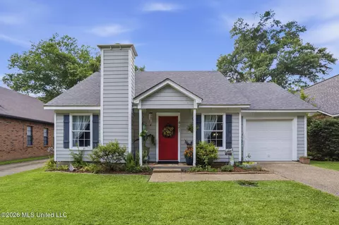 421 Pelahatchie Shore Dr, Brandon, MS 39047