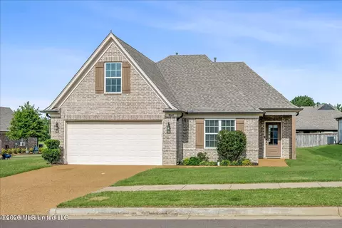 8069 Aiden Rd, Southaven, MS 38671