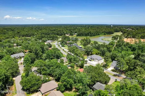 W Diamondhead Drive, Diamondhead, MS 39525 photo 18