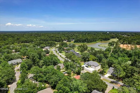 W Diamondhead Drive, Diamondhead, MS 39525 photo 16