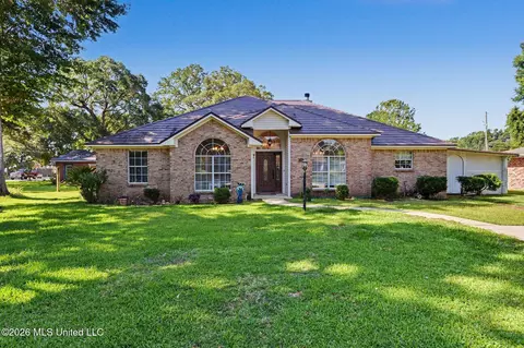1213 Cotita Dr, Gautier, MS 39553