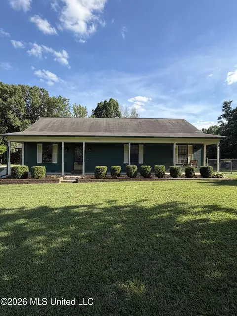 5995 Branchview Dr, Olive Branch, MS 38654