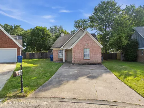5795 Amaray Cv, Horn Lake, MS 38637