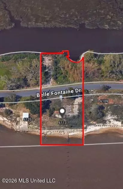 6113 Belle Fontaine Dr, Ocean Springs, MS 39564
