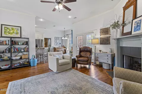 Living - 102 Oak Meadow Ct, Clinton, MS 39056 photo 2 of 2