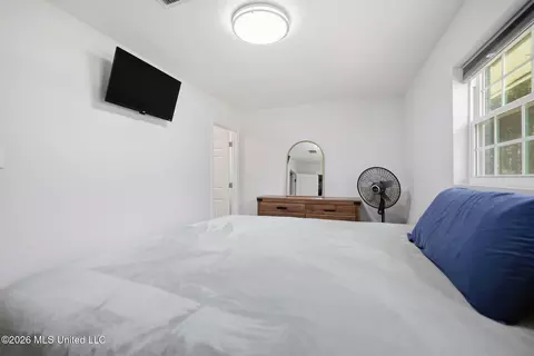 Bedroom - 1122 Willis Cotton Rd, Summit, MS 39666 photo 3 of 5