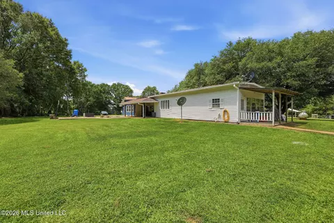Exterior - 1122 Willis Cotton Rd, Summit, MS 39666 photo 4 of 5