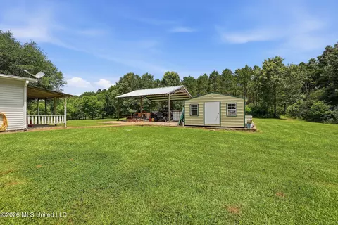 Exterior - 1122 Willis Cotton Rd, Summit, MS 39666 photo 3 of 5