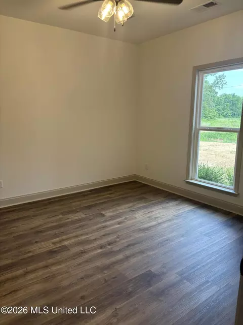 Bedroom - 1710 Cane Creek Dr, Hernando, MS 38632 photo 1 of 2