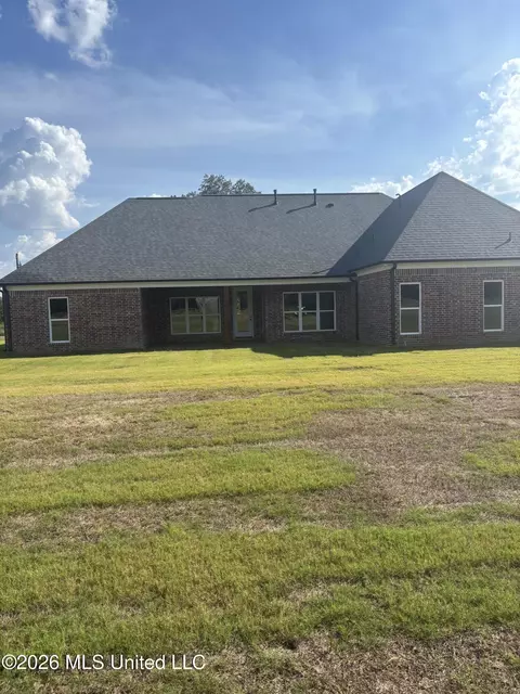 Exterior - 1710 Cane Creek Dr, Hernando, MS 38632 photo 4 of 5