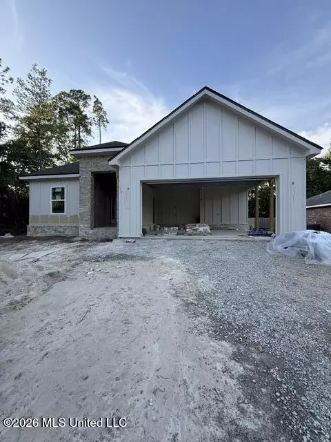 6315 Bambo St, Diamondhead, MS 39525