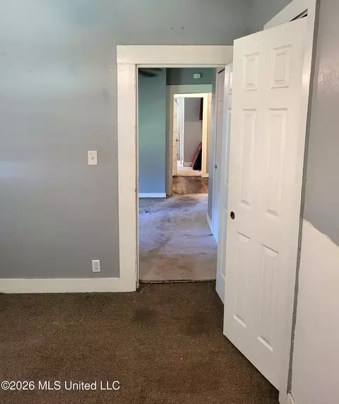 Entry Way - 6912 N Springwater St, Moss Point, MS 39563 photo 3 of 3