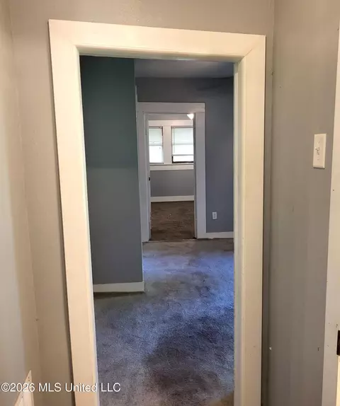 Entry Way - 6912 N Springwater St, Moss Point, MS 39563 photo 2 of 3