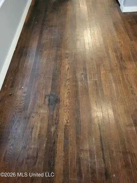 Entry Way - 6912 N Springwater St, Moss Point, MS 39563 photo 1 of 3
