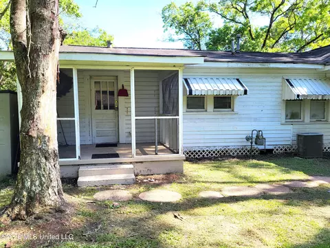 Exterior - 6912 N Springwater St, Moss Point, MS 39563 photo 2 of 5