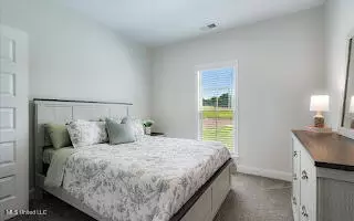 Bedroom - 2111 Scott Mdws Ln, Hernando, MS 38632 photo 4 of 7