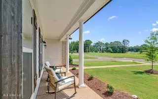 Exterior - 2111 Scott Mdws Ln, Hernando, MS 38632 photo 2 of 5