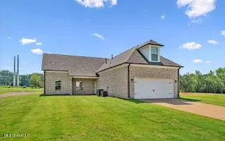 Exterior - 2111 Scott Mdws Ln, Hernando, MS 38632 photo 5 of 5