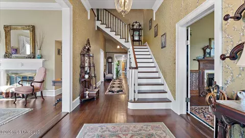Entry Way - 3826 Mississippi 18, Brandon, MS 39042 photo 1 of 7