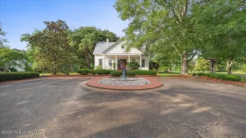 Exterior - 3826 Mississippi 18, Brandon, MS 39042 photo 10 of 23