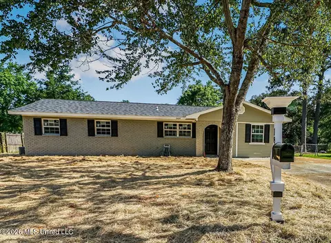 1809 Riverside Dr, Gautier, MS 39553