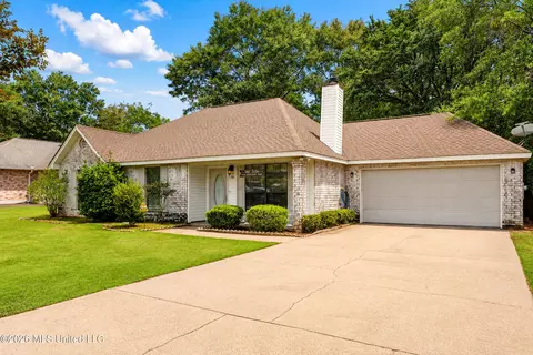 100 Berryhill Dr, Carriere, MS 39426