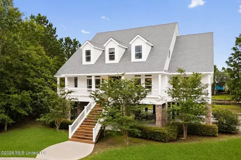 10051 Cain Rd, Bay Saint Louis, MS 39520