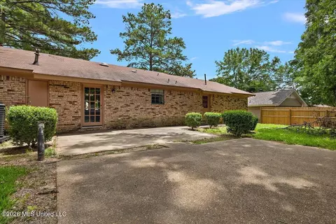 Exterior - 5209 Sycamore Dr, Jackson, MS 39212 photo 5 of 9