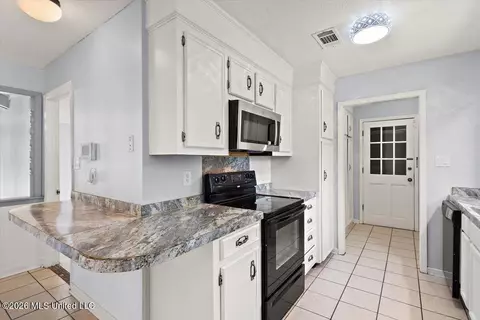 Other - 5209 Sycamore Dr, Jackson, MS 39212 photo 2 of 8