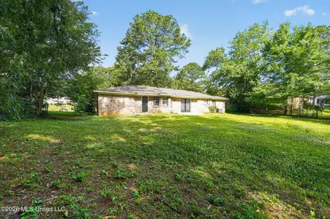 Exterior - 206 Valley Ridge Dr, Jackson, MS 39206 photo 5 of 5