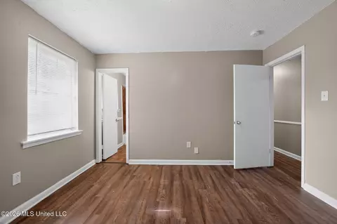 Bedroom - 206 Valley Ridge Dr, Jackson, MS 39206 photo 7 of 8