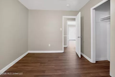 Bedroom - 206 Valley Ridge Dr, Jackson, MS 39206 photo 5 of 8