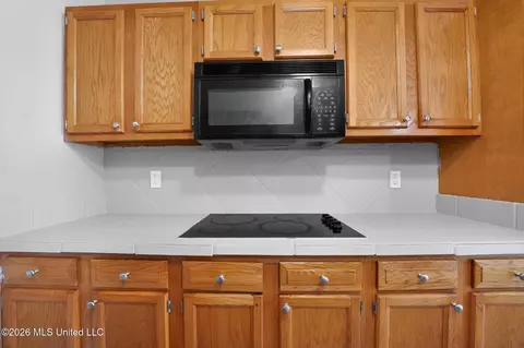 Kitchen - 206 Valley Ridge Dr, Jackson, MS 39206 photo 1 of 4