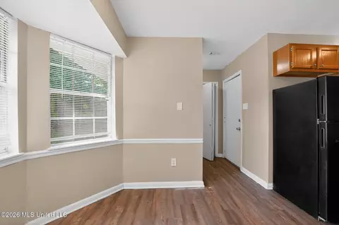 Entry Way - 206 Valley Ridge Dr, Jackson, MS 39206 photo 2 of 2