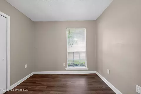 Bedroom - 206 Valley Ridge Dr, Jackson, MS 39206 photo 3 of 8
