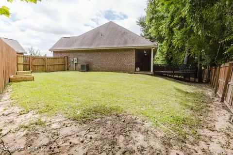 Exterior - 212 Bream Pond Ln, Brandon, MS 39047 photo 7 of 8