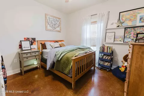 Bedroom - 212 Bream Pond Ln, Brandon, MS 39047 photo 3 of 3