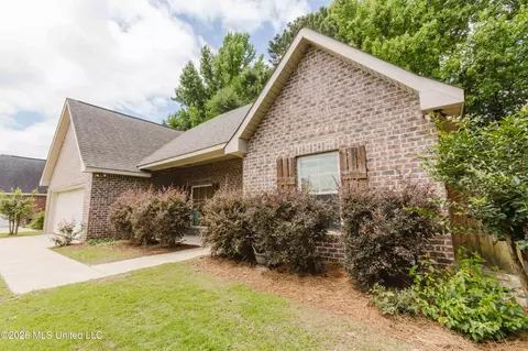 Exterior - 212 Bream Pond Ln, Brandon, MS 39047 photo 3 of 8