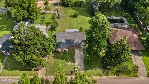 View/Area - 108 E Mclaurin St, Sardis, MS 38666 photo 2 of 2