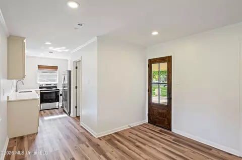 Entry Way - 108 E Mclaurin St, Sardis, MS 38666 photo 1 of 1