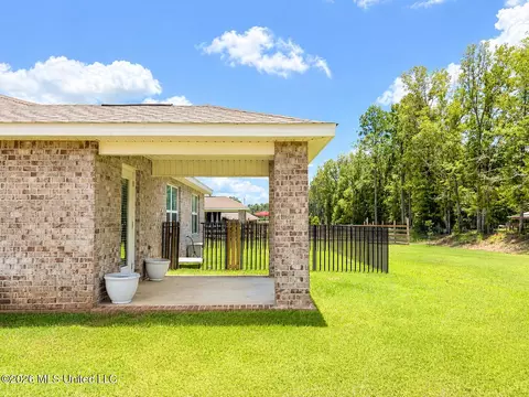 Exterior - 94 Kings Crossing Dr, Lucedale, MS 39452 photo 5 of 5