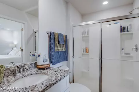 Bath - 94 Kings Crossing Dr, Lucedale, MS 39452 photo 2 of 2