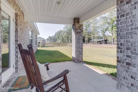 Exterior - 94 Kings Crossing Dr, Lucedale, MS 39452 photo 2 of 3