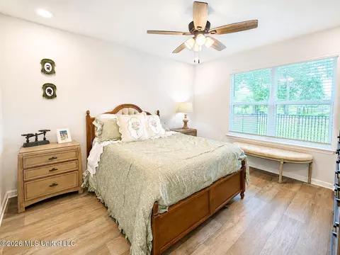 Bedroom - 94 Kings Crossing Dr, Lucedale, MS 39452 photo 5 of 6